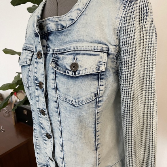 New York and Company Stretch Jean Jacket - Picture 3 of 6